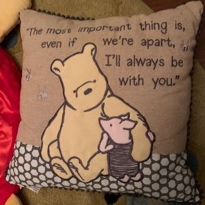 Pooh & Piglet Pillow